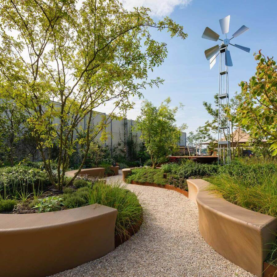 INSPYRIUM, CUIJK: Urban Trees on an award winning rooftop garden