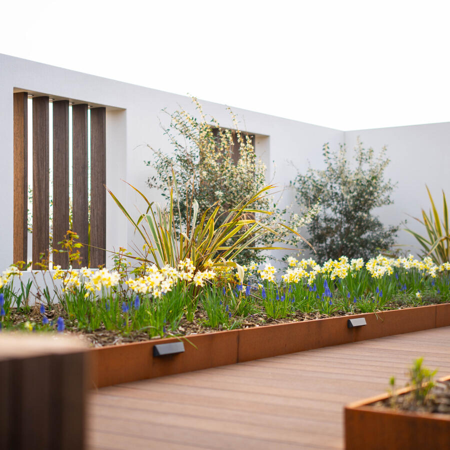Urban Biotope.: Lightweight landscaping, uncompromised impact