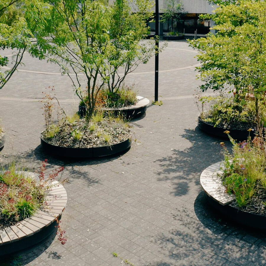 Jungle Blocks®.: Modular and lightweight tree planter for (roof)landscaping.