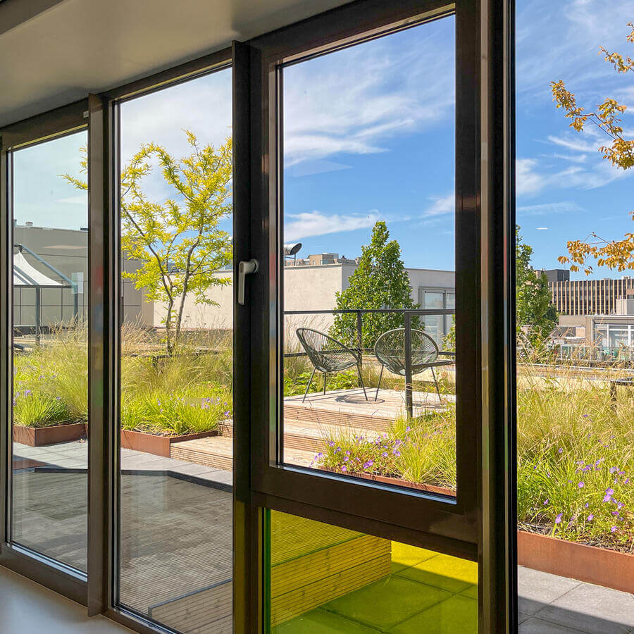 TOWNHALL, ZOETERMEER: An urban oasis on the fifth floor of the townhall